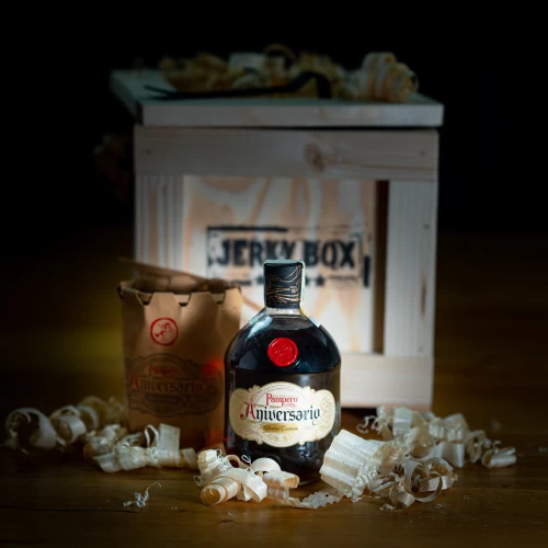 Jerkybox bedna s rumem Pampero